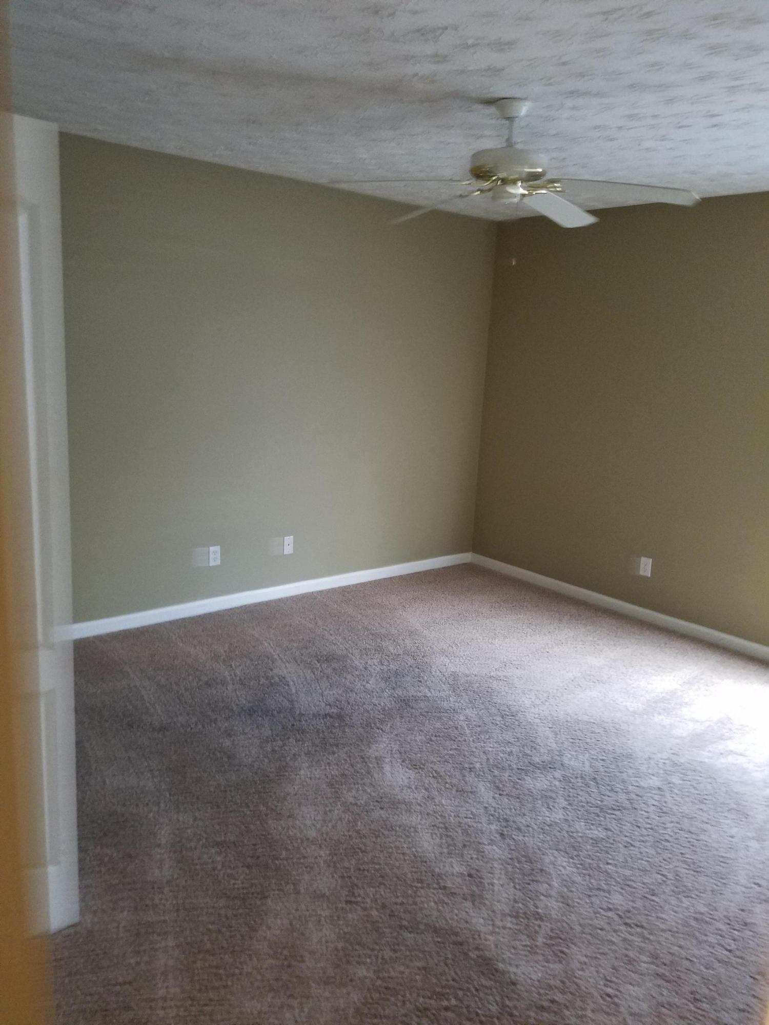 BRANDON OAKS - Residential Lease