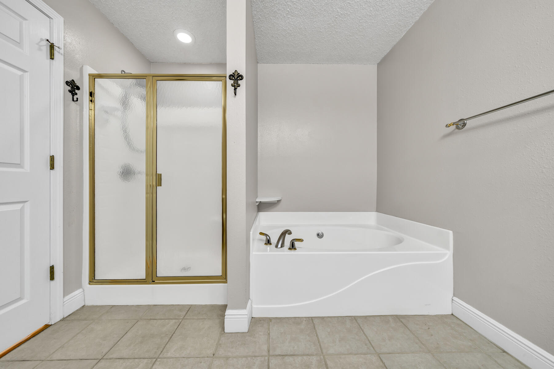 SOUND HAMMOCK - Residential Lease