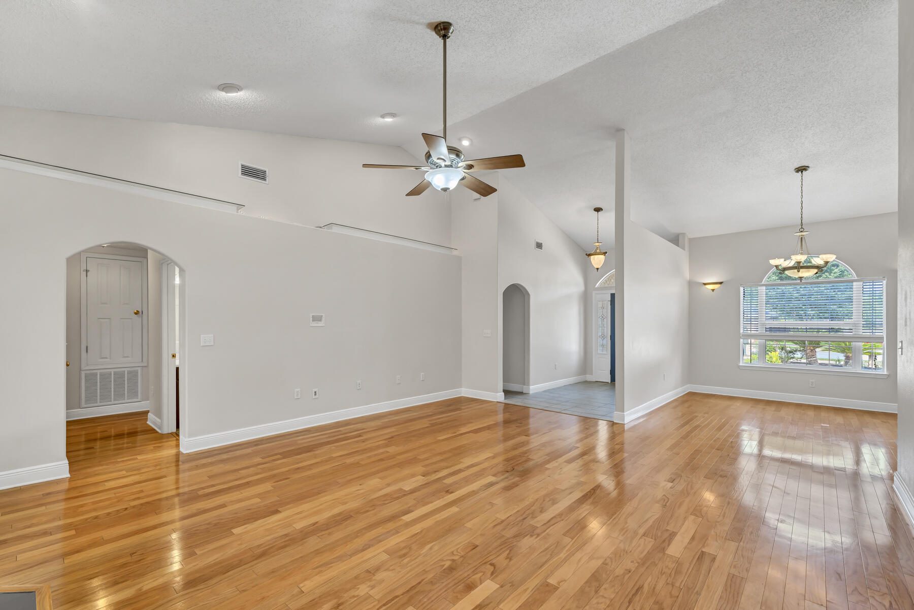 SOUND HAMMOCK - Residential Lease