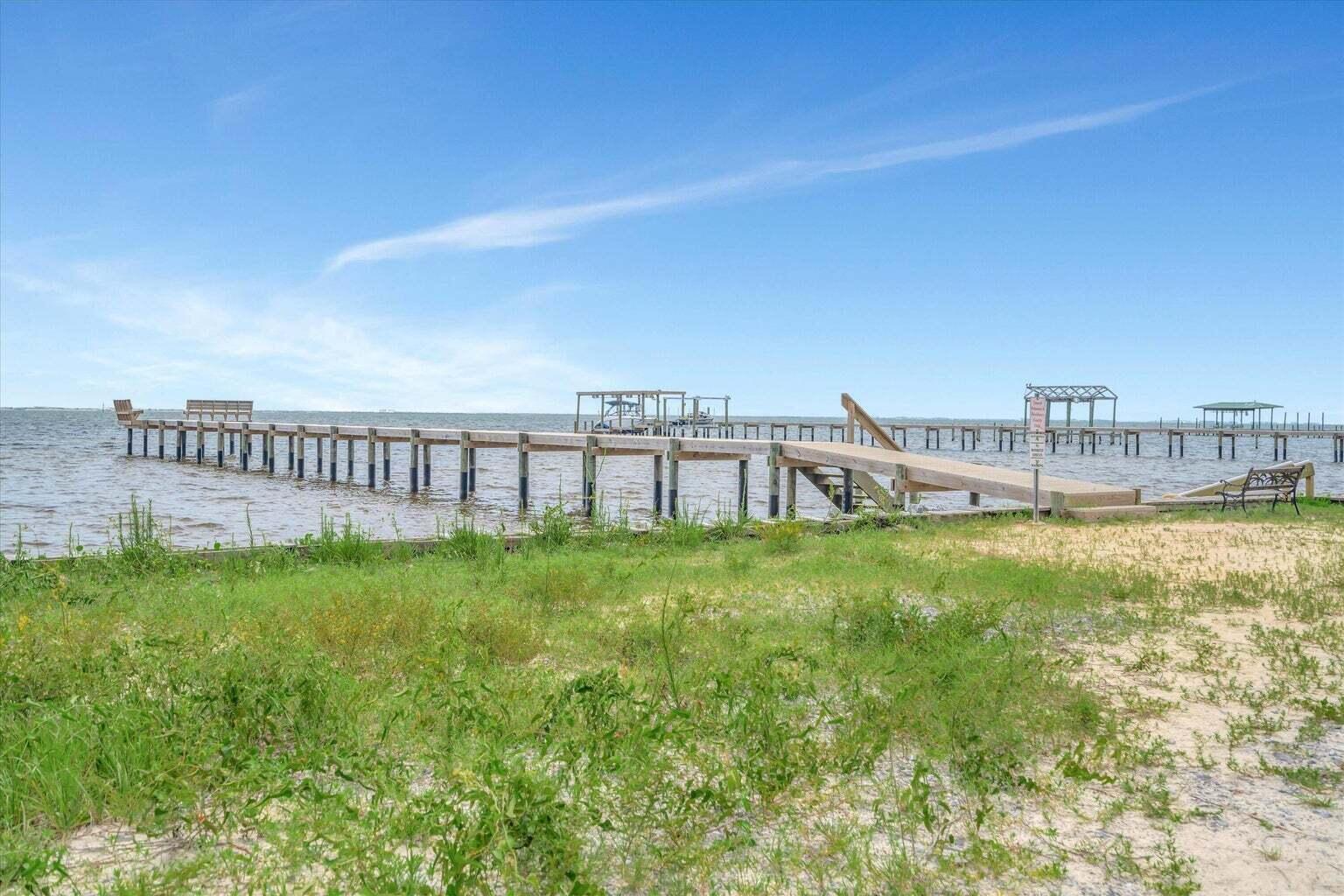 SOUND HAMMOCK - Residential Lease