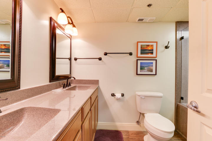 LONG BEACH - Residential