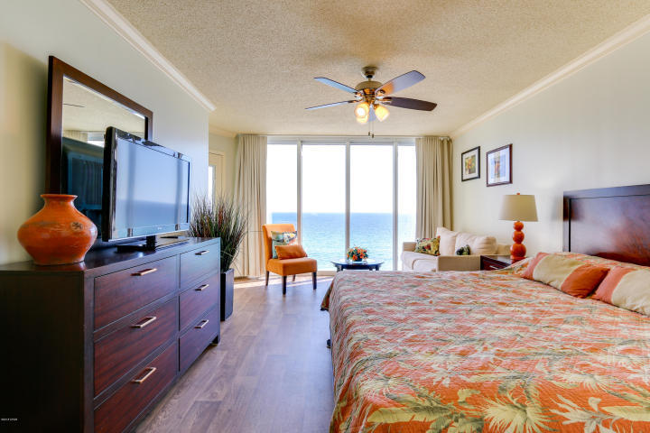 LONG BEACH - Residential