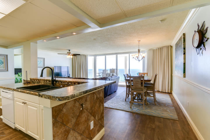 LONG BEACH - Residential