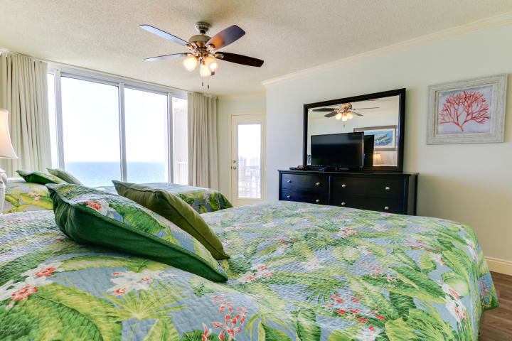 LONG BEACH - Residential