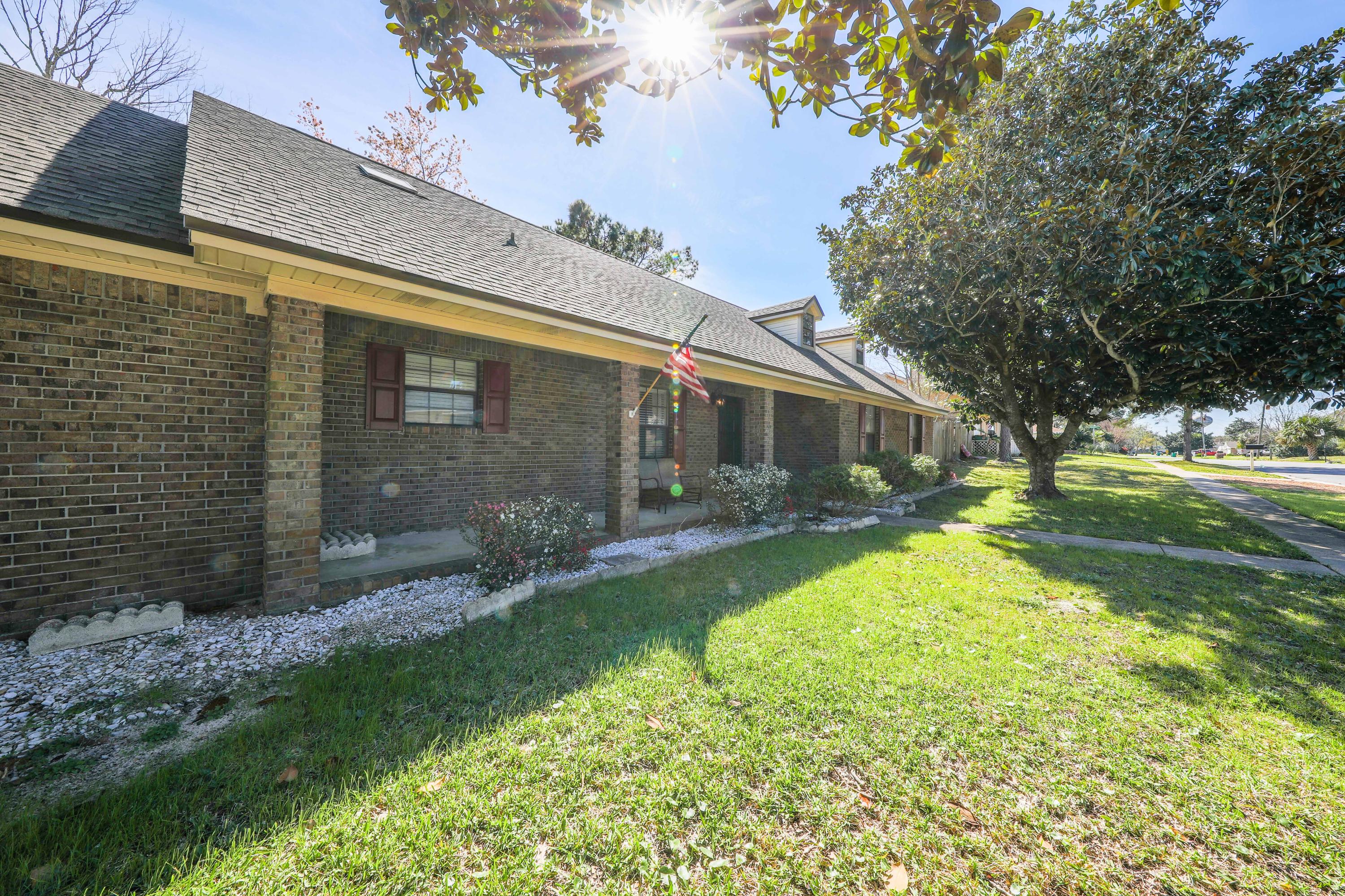 This Family home offers great space with a bonus. Move in Ready and well maintained this home would suit your family well. Great neighborhood. 4 Bedrooms 2 full bath rooms. the large bedroom/ bonus room on the 2nd floor is ideal for a man cave, theater room, office, or play room.