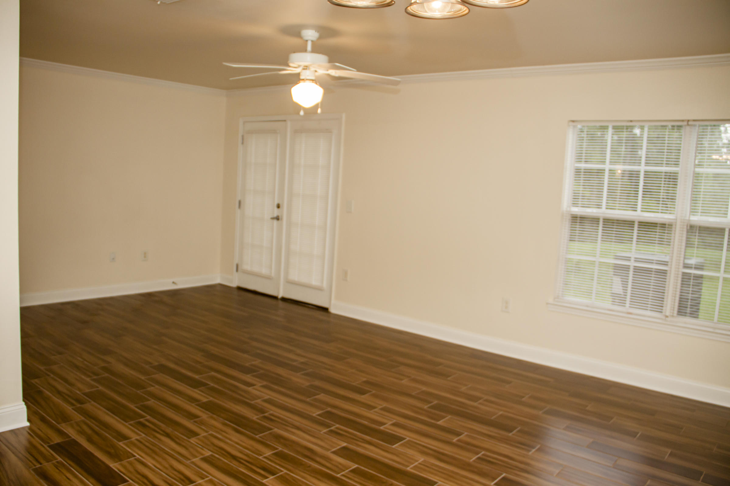 EAGLES LANDING S/D - Residential Lease