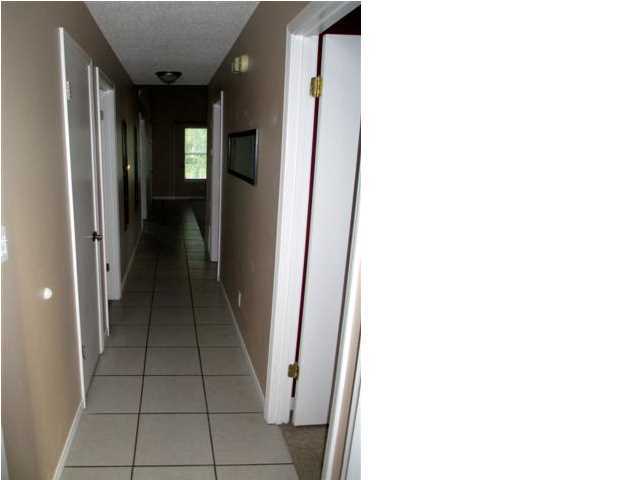 CHATEAU PRES DE LA MER - Residential Lease