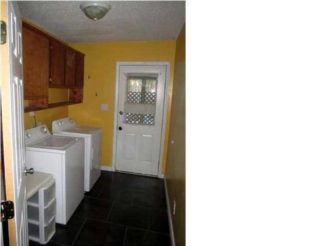 CHATEAU PRES DE LA MER - Residential Lease