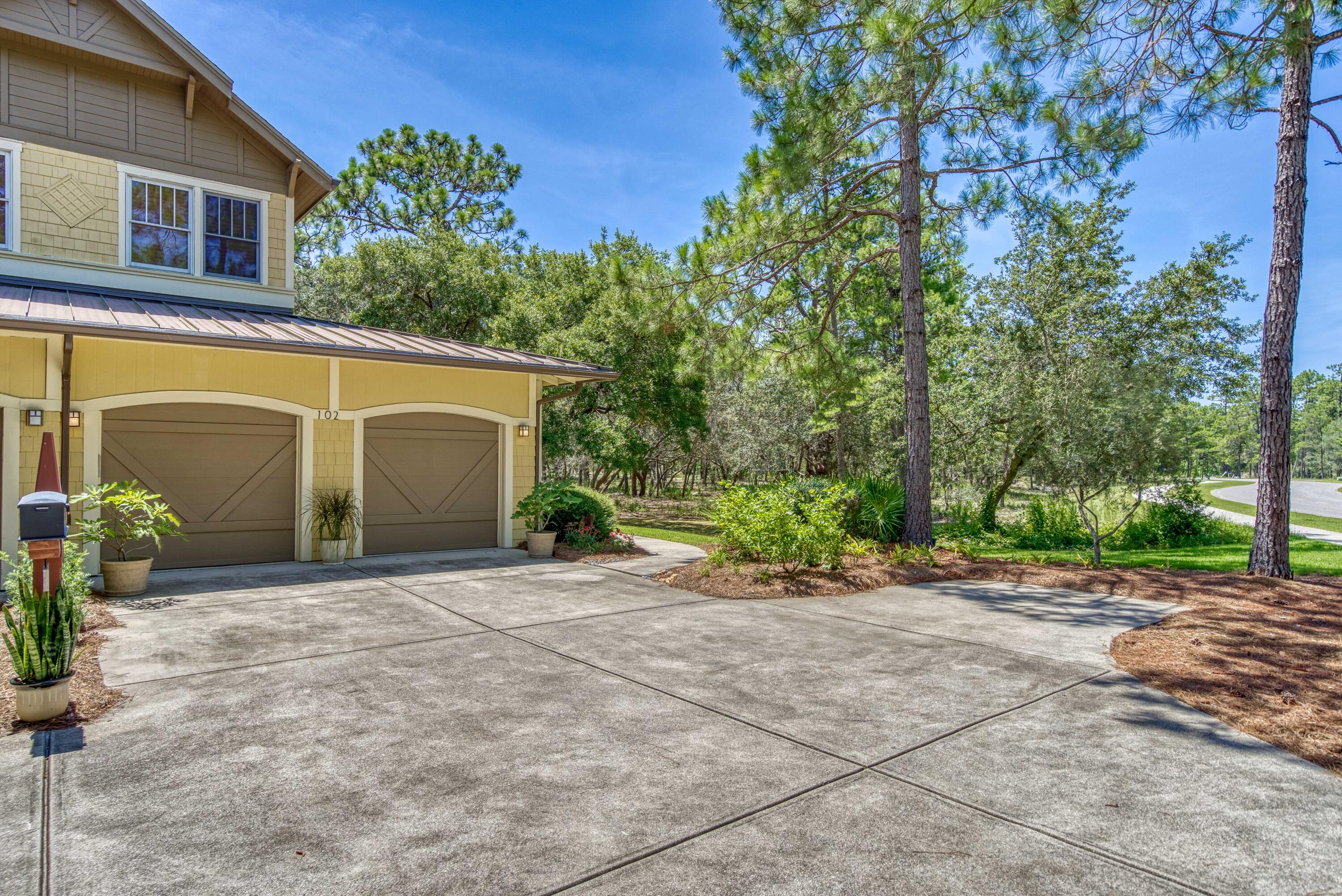LINKSIDE AT WILD HERON - Residential