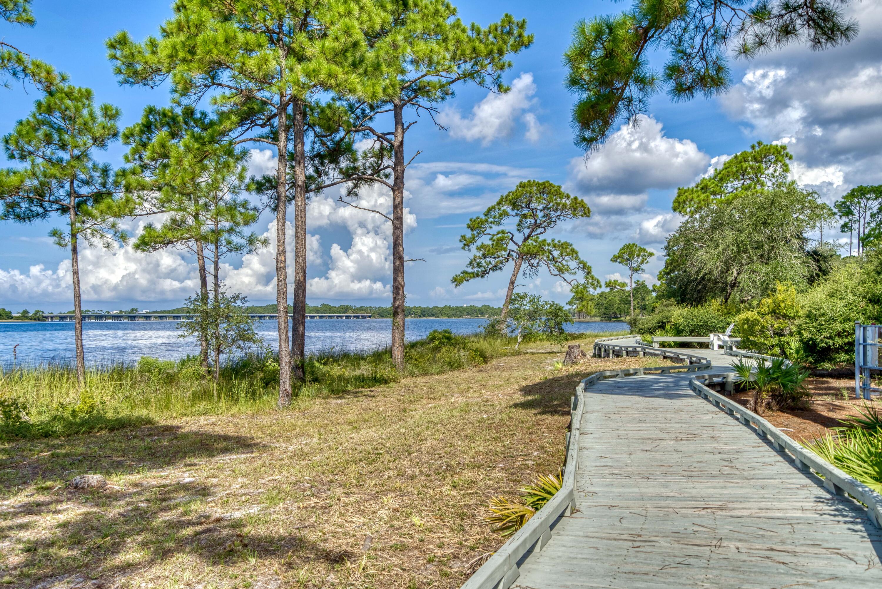 LINKSIDE AT WILD HERON - Residential
