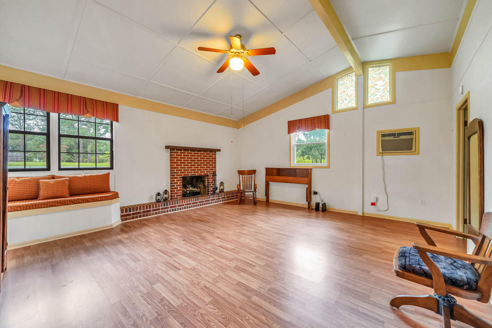 OAKLAWN - Residential