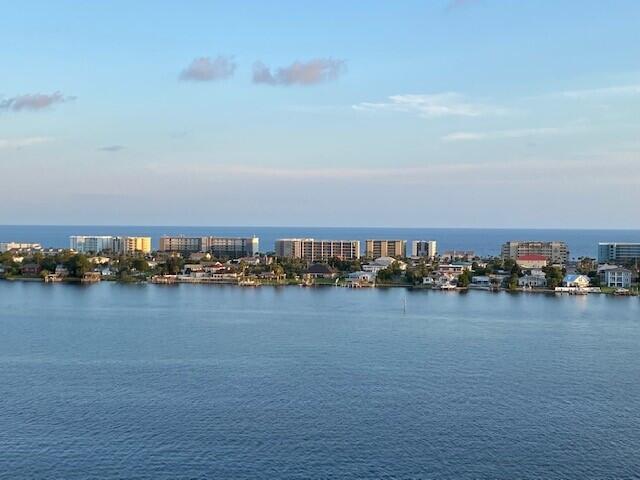 PRESIDIO YACHT CLUB UNIT 1202 STORAGE 12B & PARKING P1-69/70 WETSLIP E-18 - Residential
