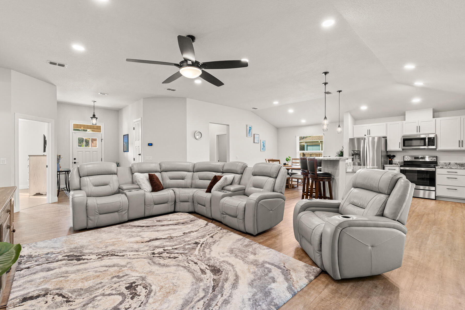 NAVARRE S/D 2ND ADDN - Residential