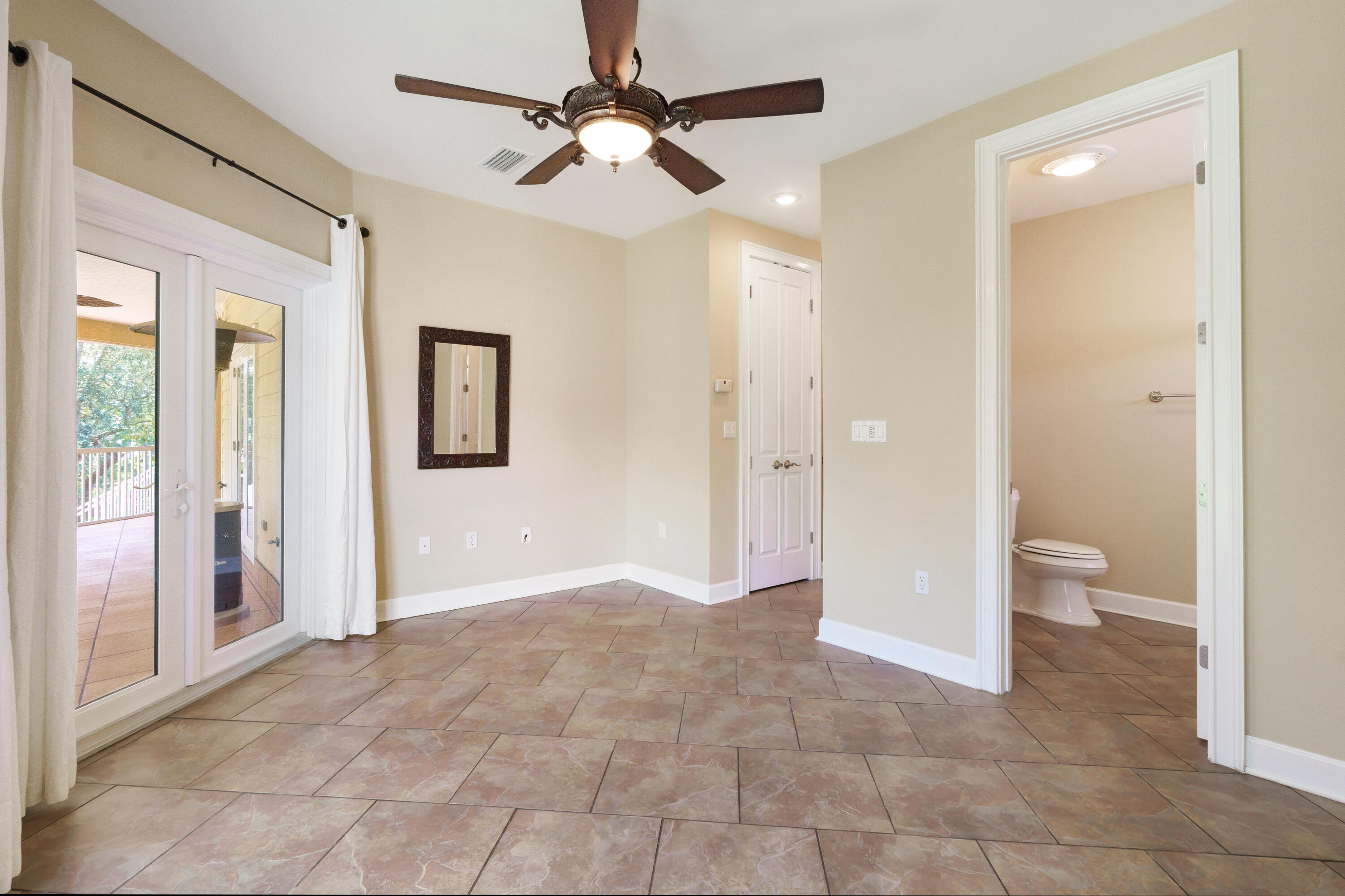 BOTANY BAYOU - Residential