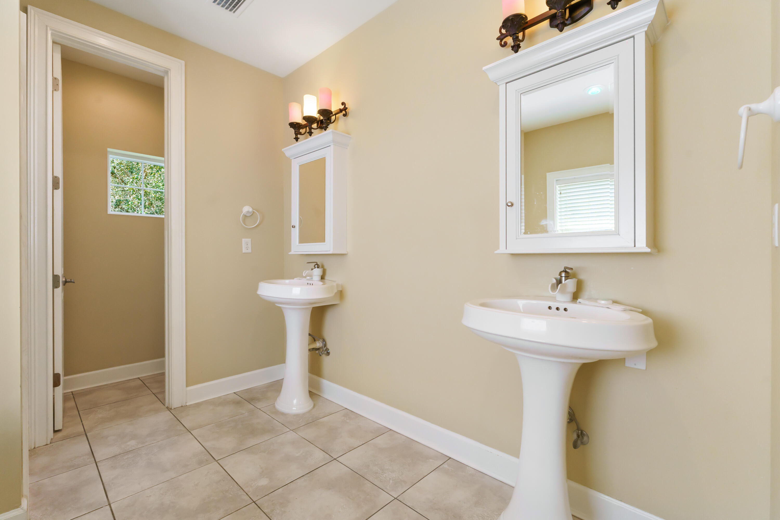 BOTANY BAYOU - Residential