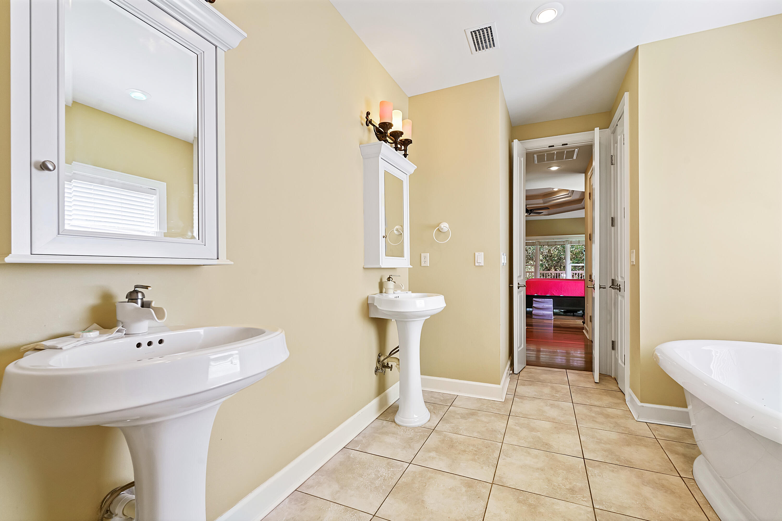 BOTANY BAYOU - Residential