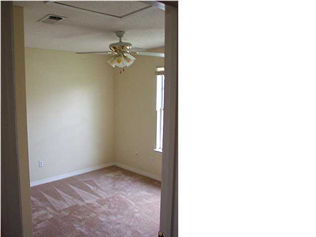 NAVARRE S/D 1ST ADDN - Residential Lease