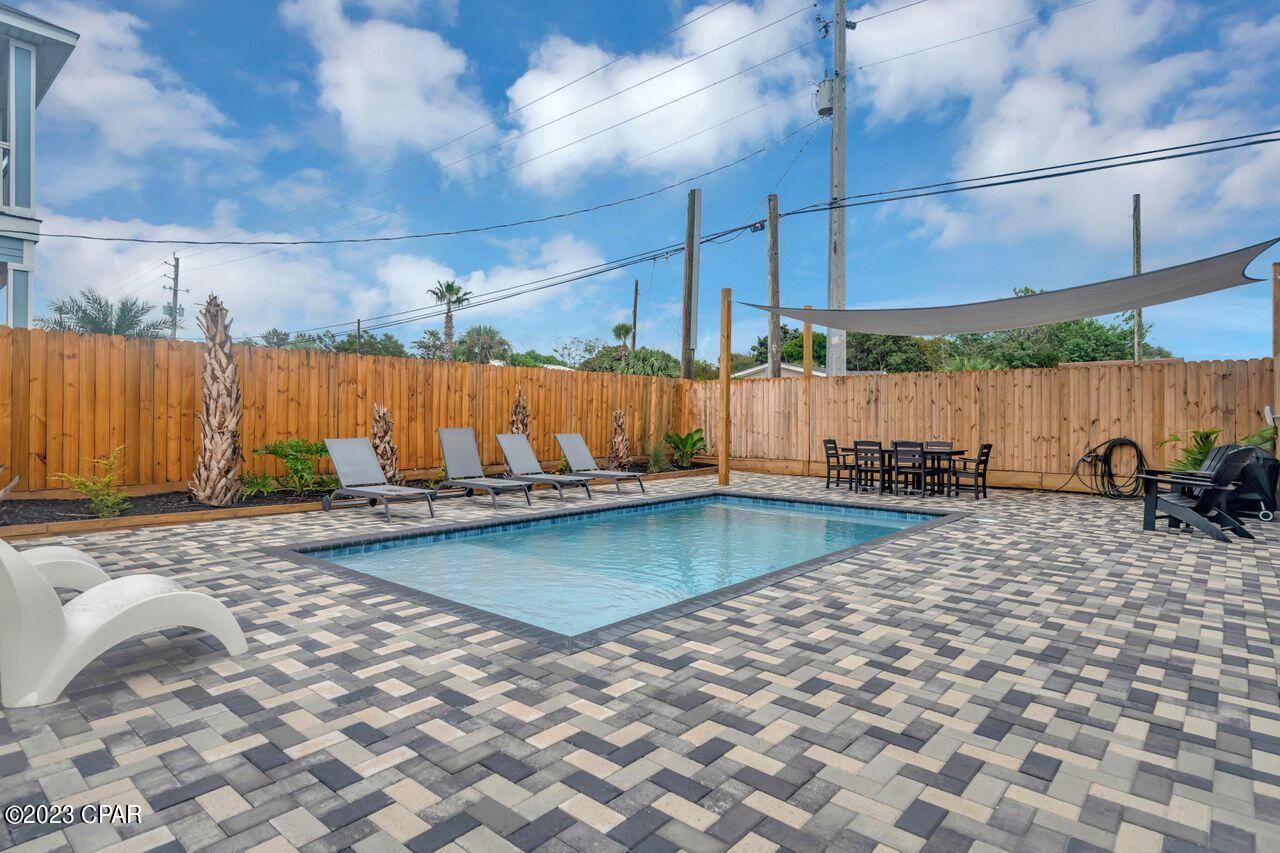 LAGUNA BEACH - Residential
