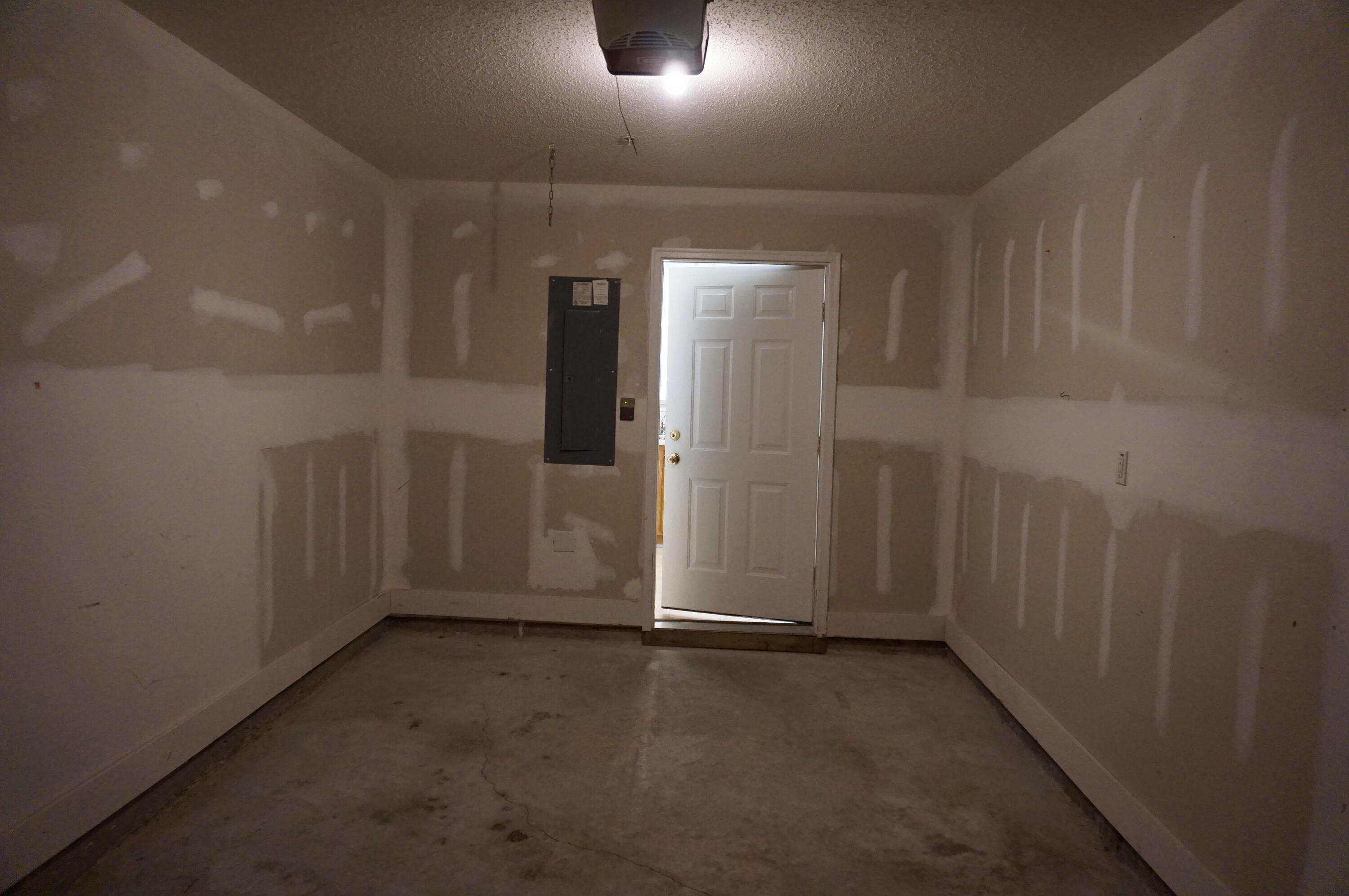 ROLLING PINES T/H LOT 80 BLK C - Residential Lease
