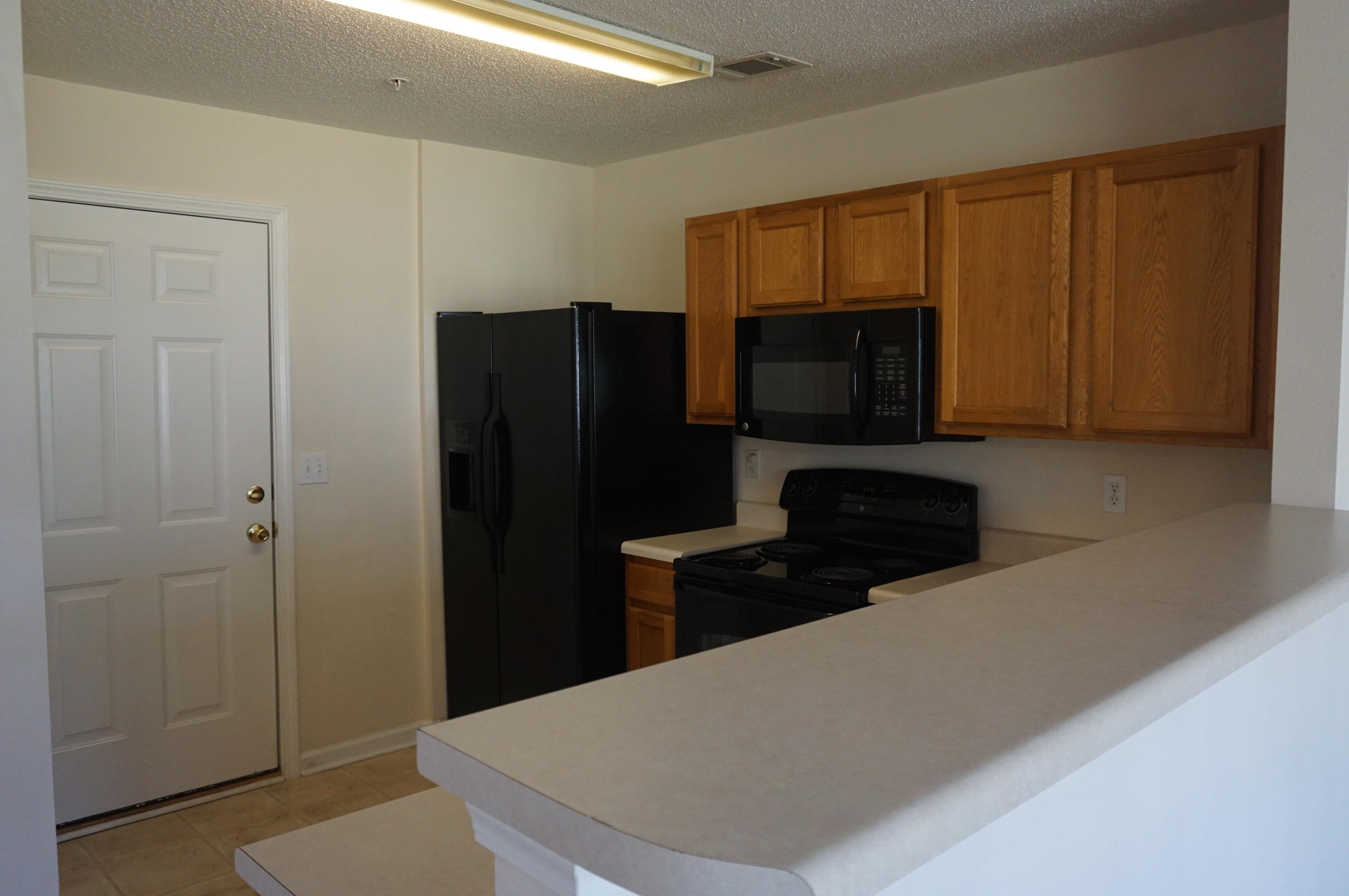 ROLLING PINES T/H LOT 80 BLK C - Residential Lease