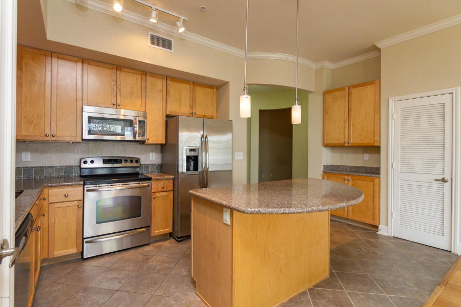 Beautiful Island Reserve complex with one of the true premier locations units. Excellent views to courtyard and to the pool. Private gated community with fabulous amenities package to include monstrous lagoon pool with full lap pool at one end. Zero entry on the other end and waterfall display. Kiddie splash pad and hot tub. Indoor basketball court, Theater room and owner party room. Well equipped work out room. This property sells itself!