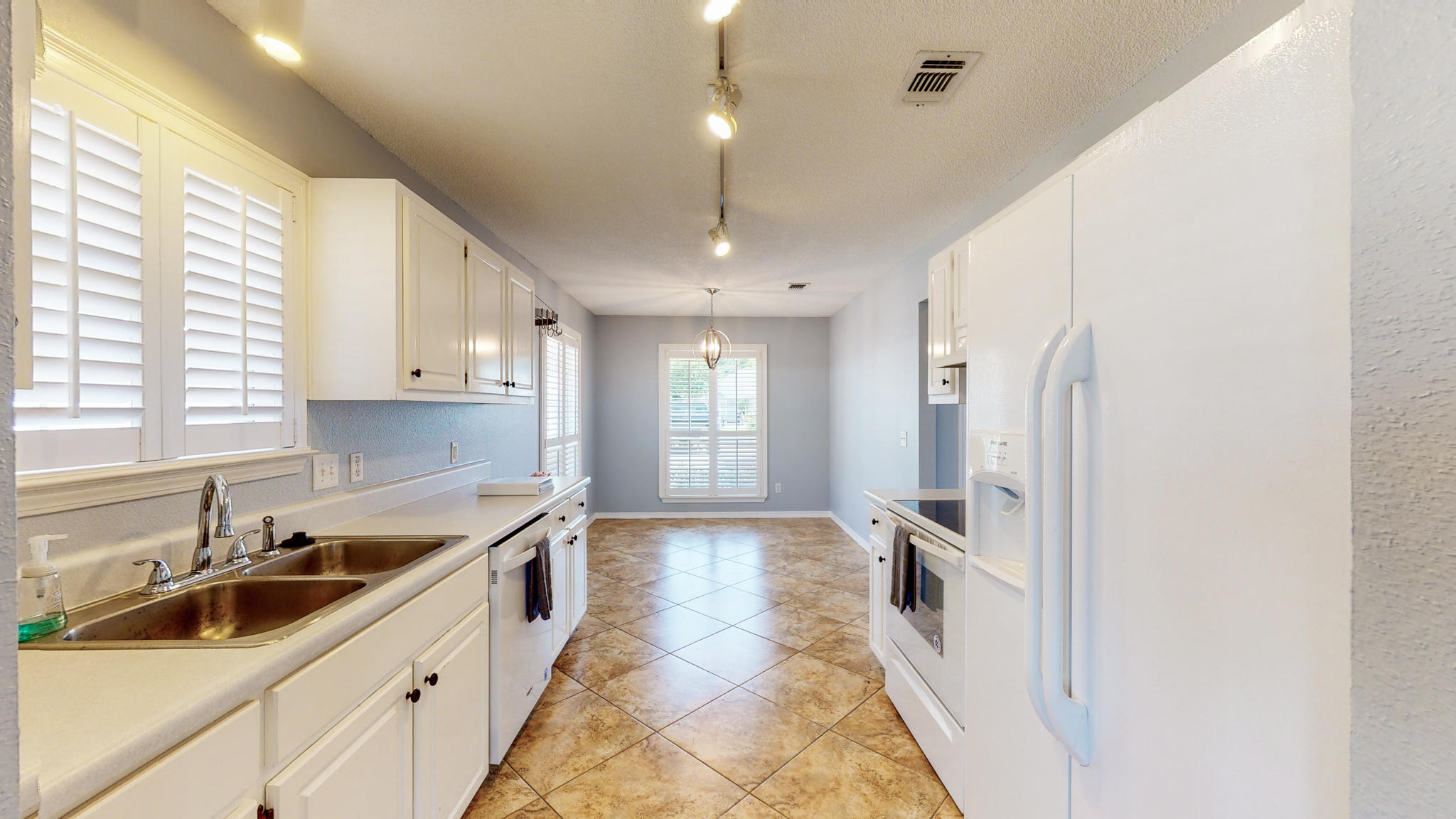 WATERFORD ESTATES S/D - Residential Lease