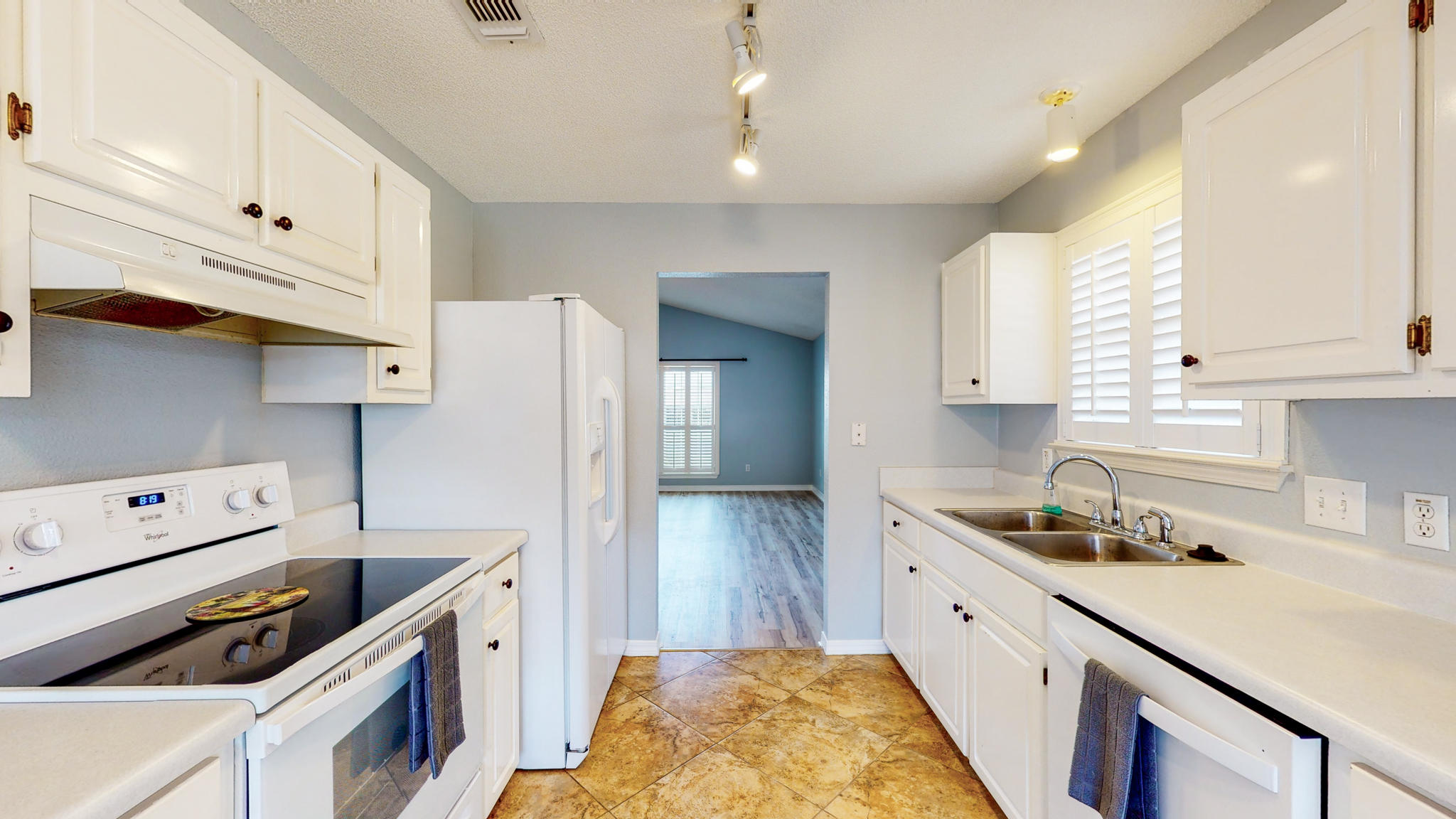 WATERFORD ESTATES S/D - Residential Lease
