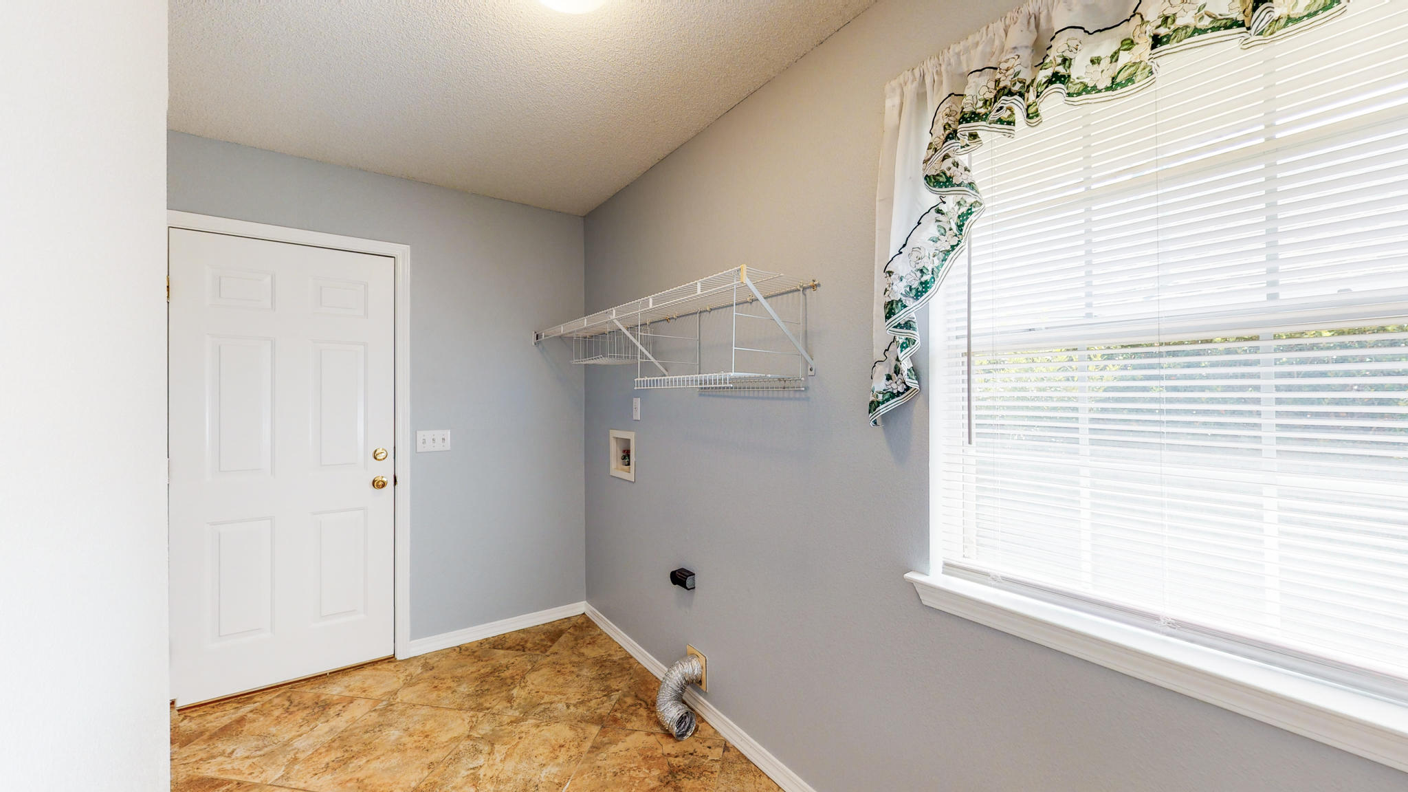 WATERFORD ESTATES S/D - Residential Lease
