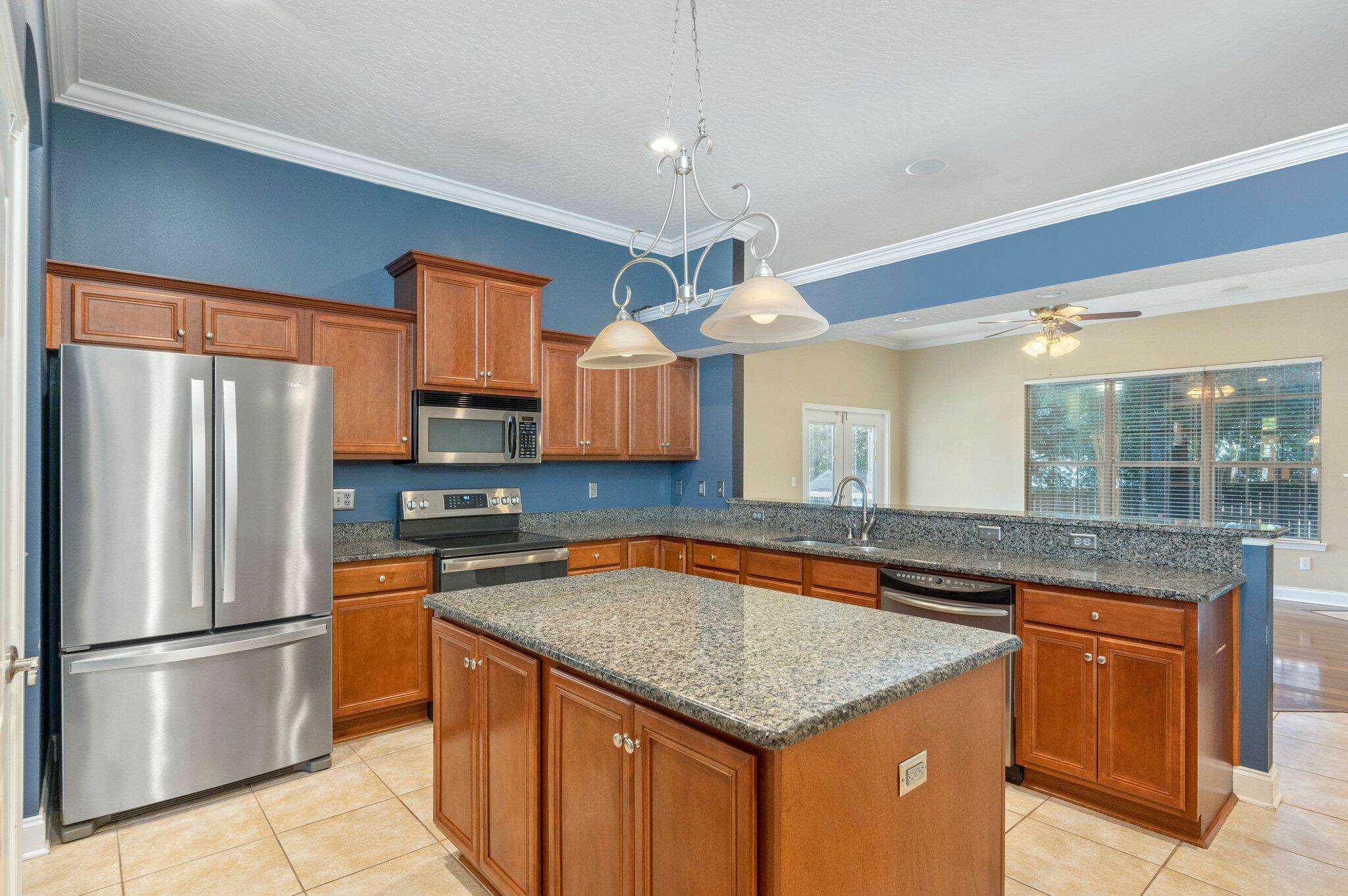 TRAILWOOD ESTATES - Residential Lease