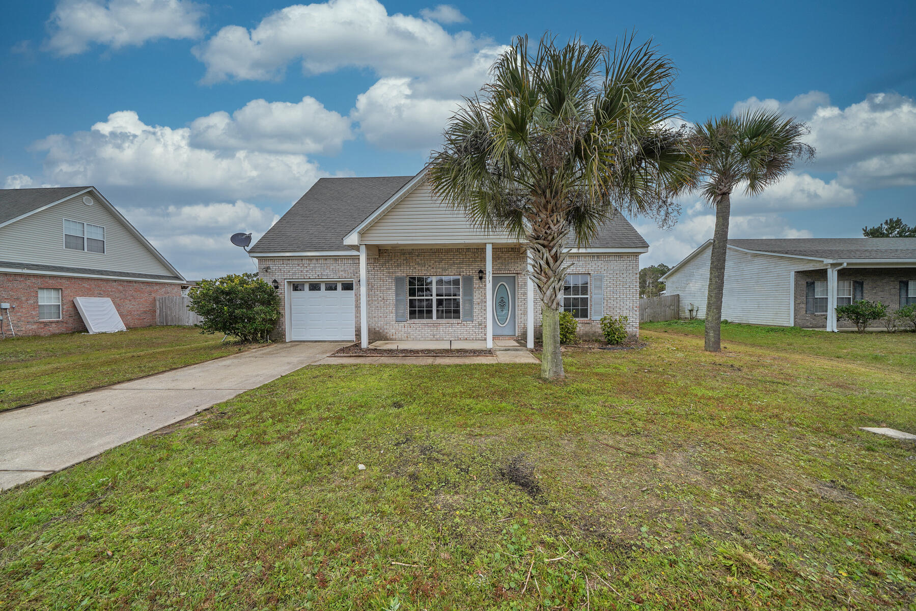 BRANDON OAKS - Residential