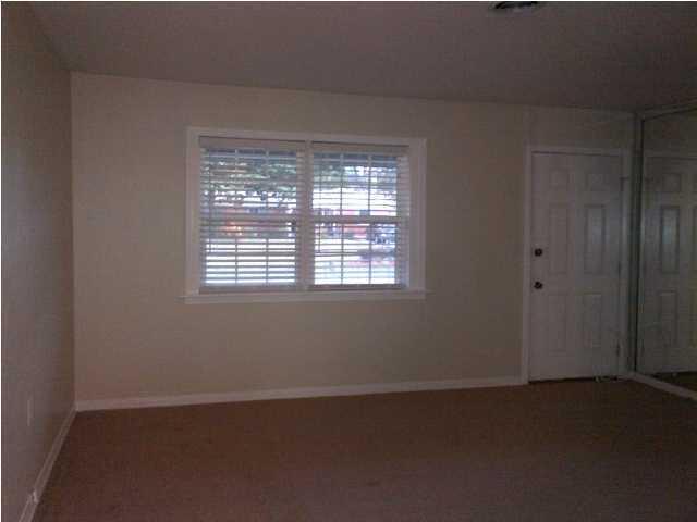 BAYOU WOODS - Residential Lease