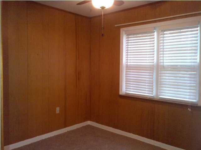 BAYOU WOODS - Residential Lease
