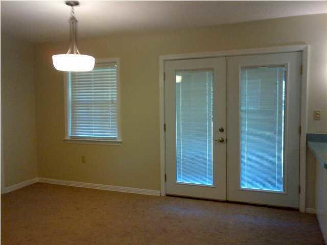 BAYOU WOODS - Residential Lease
