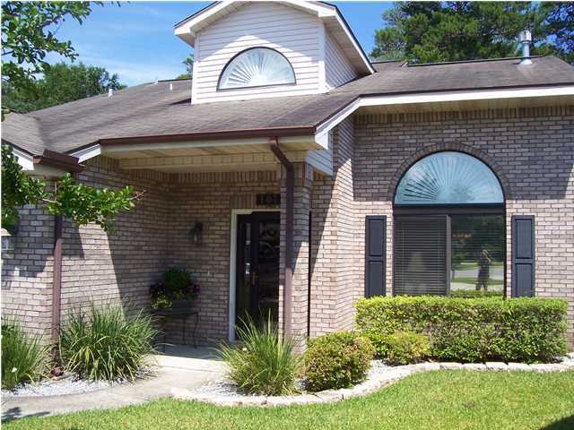 Beautiful Barton built home in the heart of Niceville. Open Floor plan with vaulted ceilings, master bedroom downstairs, indoor laundry, large fenced backyard with in ground pool and big storage shed. Owner pays pool service, owner will consider pets up to 45#, fixed and fully house trained with $255 non refundable pet fee.Home available 8-13-2016 at $1700 per month.