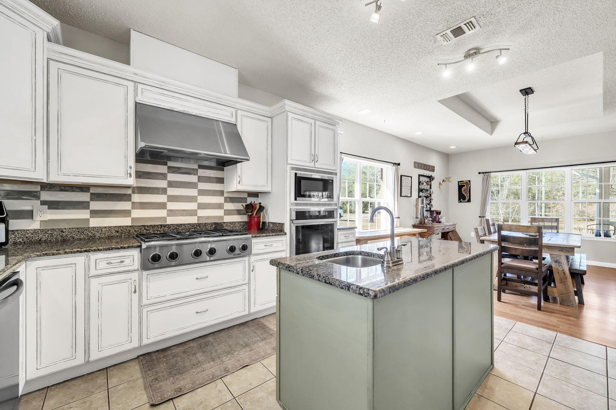 NO RECORDED PROJECT - Residential