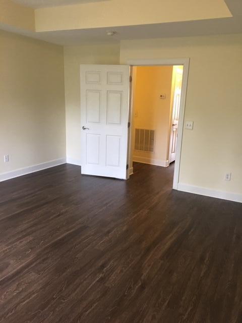 EAGLE BAY - Residential Lease