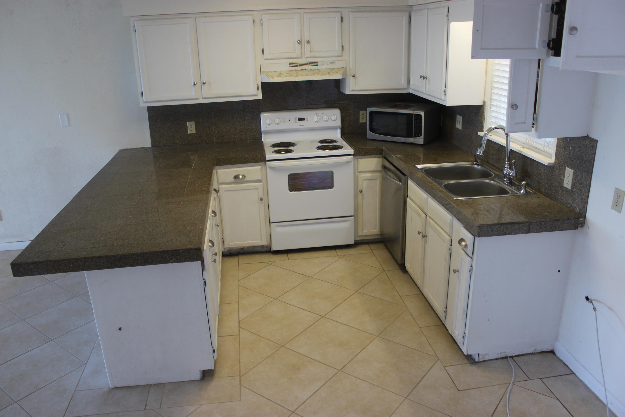 Sea Bluffs Condo Phase II - Residential
