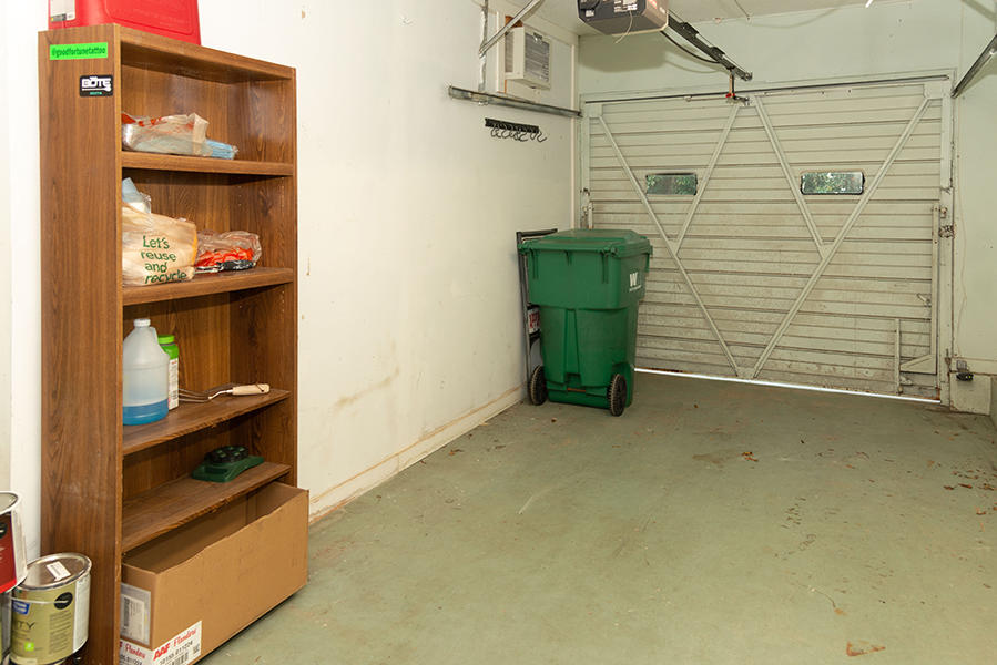 BAYOU POQUITO - Residential Lease