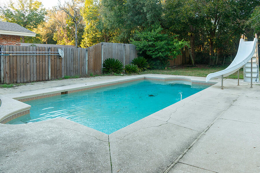 BAYOU POQUITO - Residential Lease