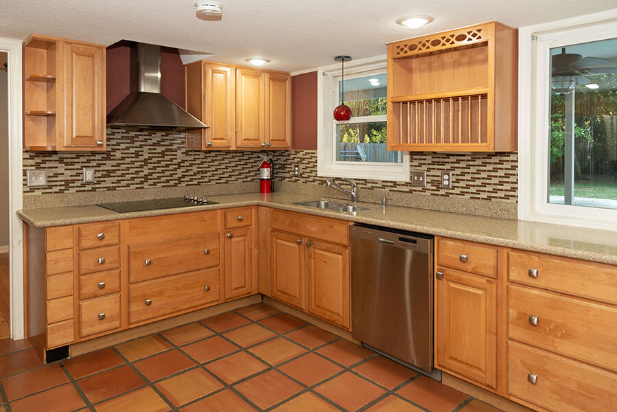BAYOU POQUITO - Residential Lease