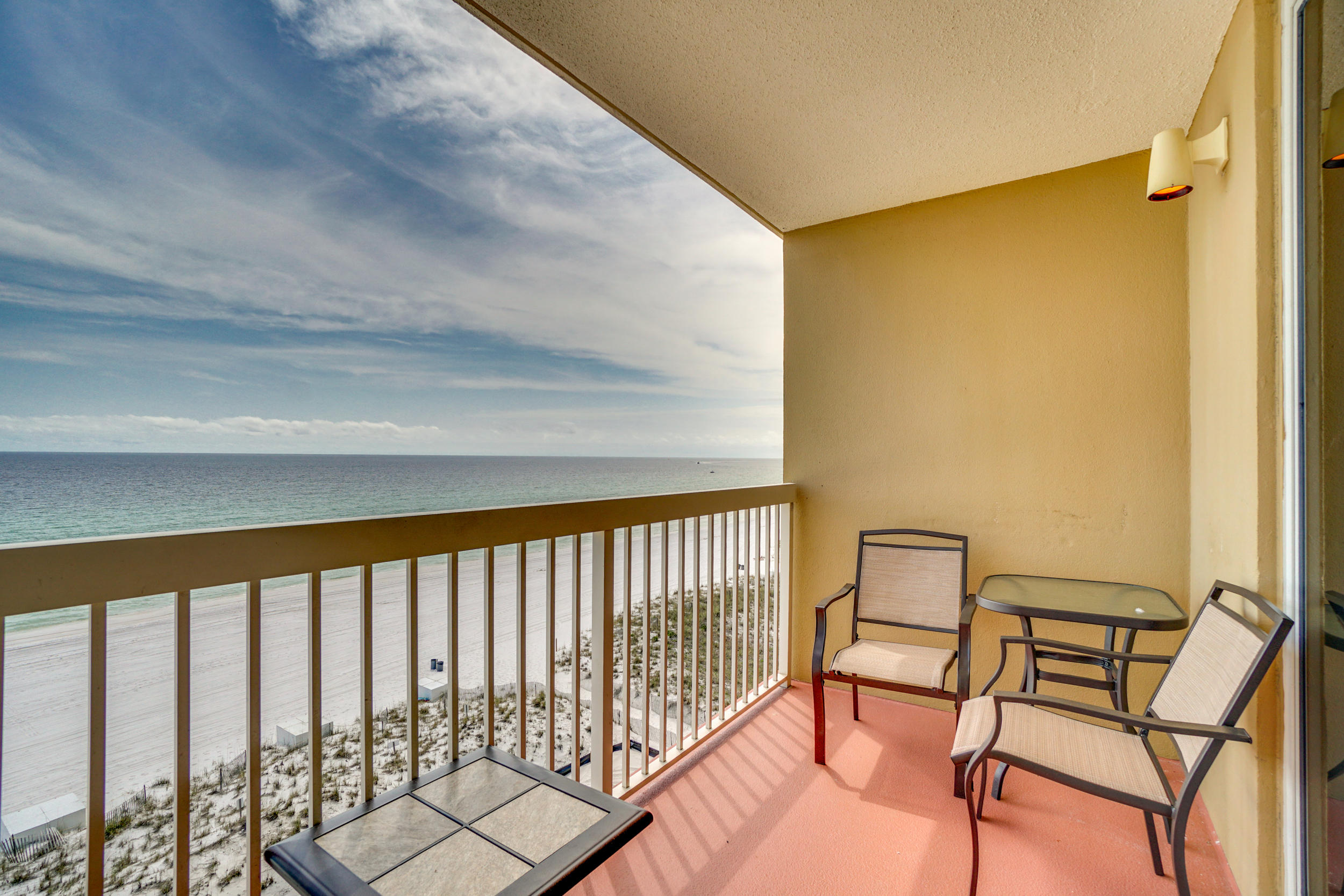 Pelican Beach - Residential