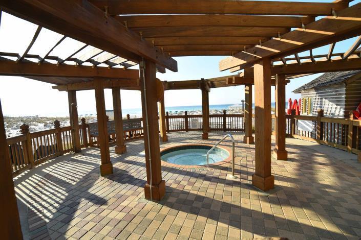 Pelican Beach - Residential