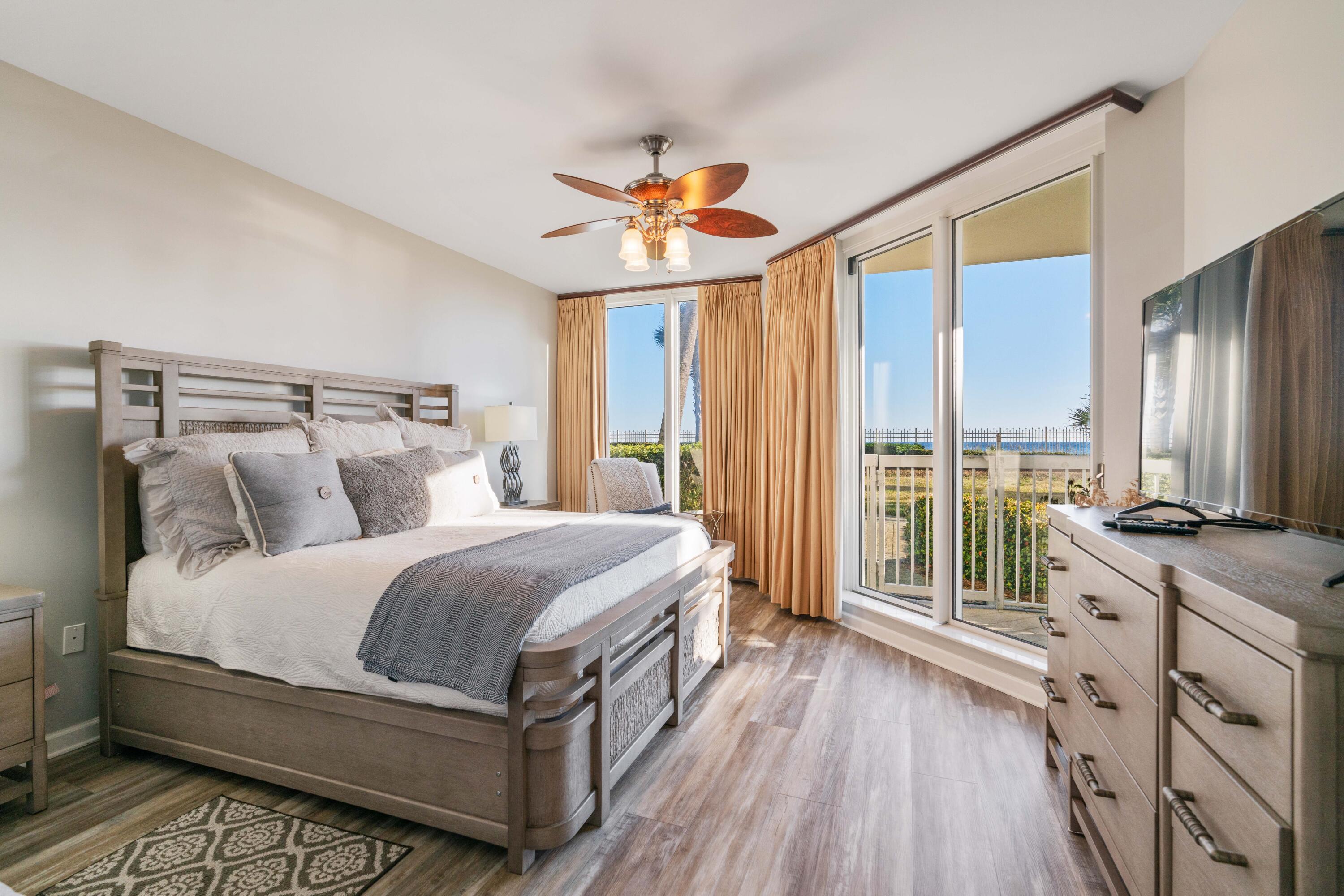 SILVER BEACH TOWERS - Residential