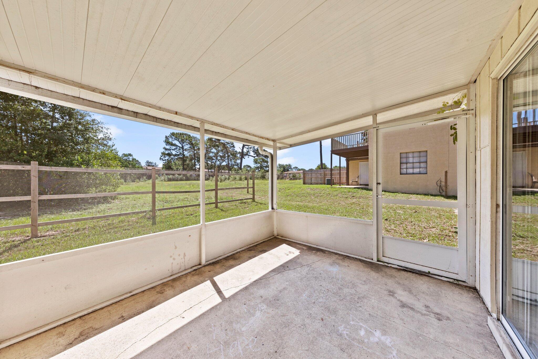 PORT DIXIE - Residential Lease