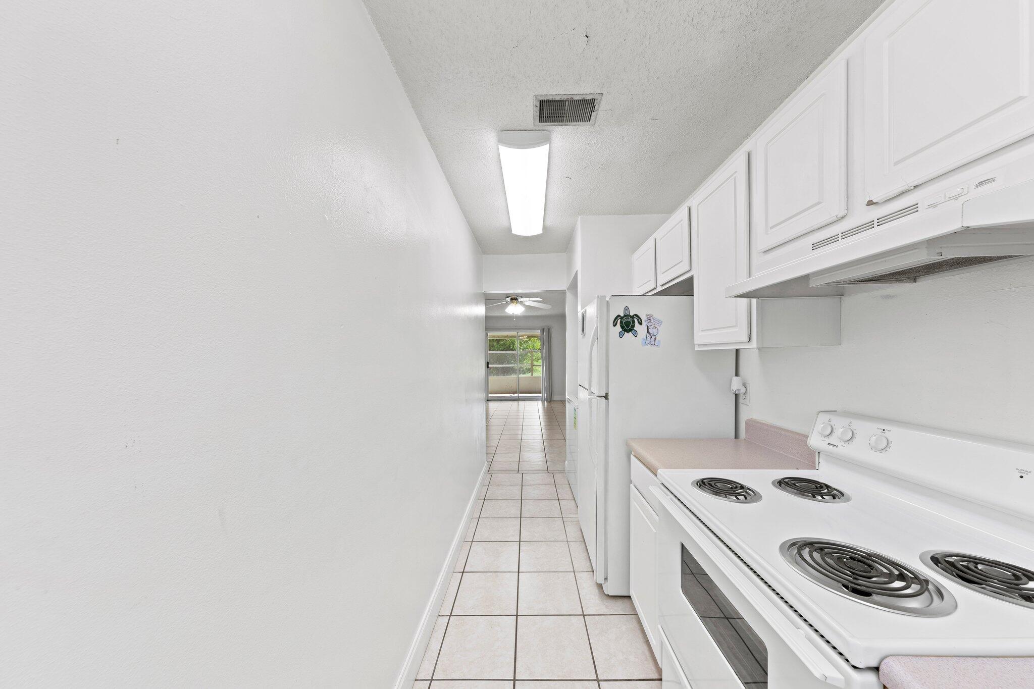 PORT DIXIE - Residential Lease