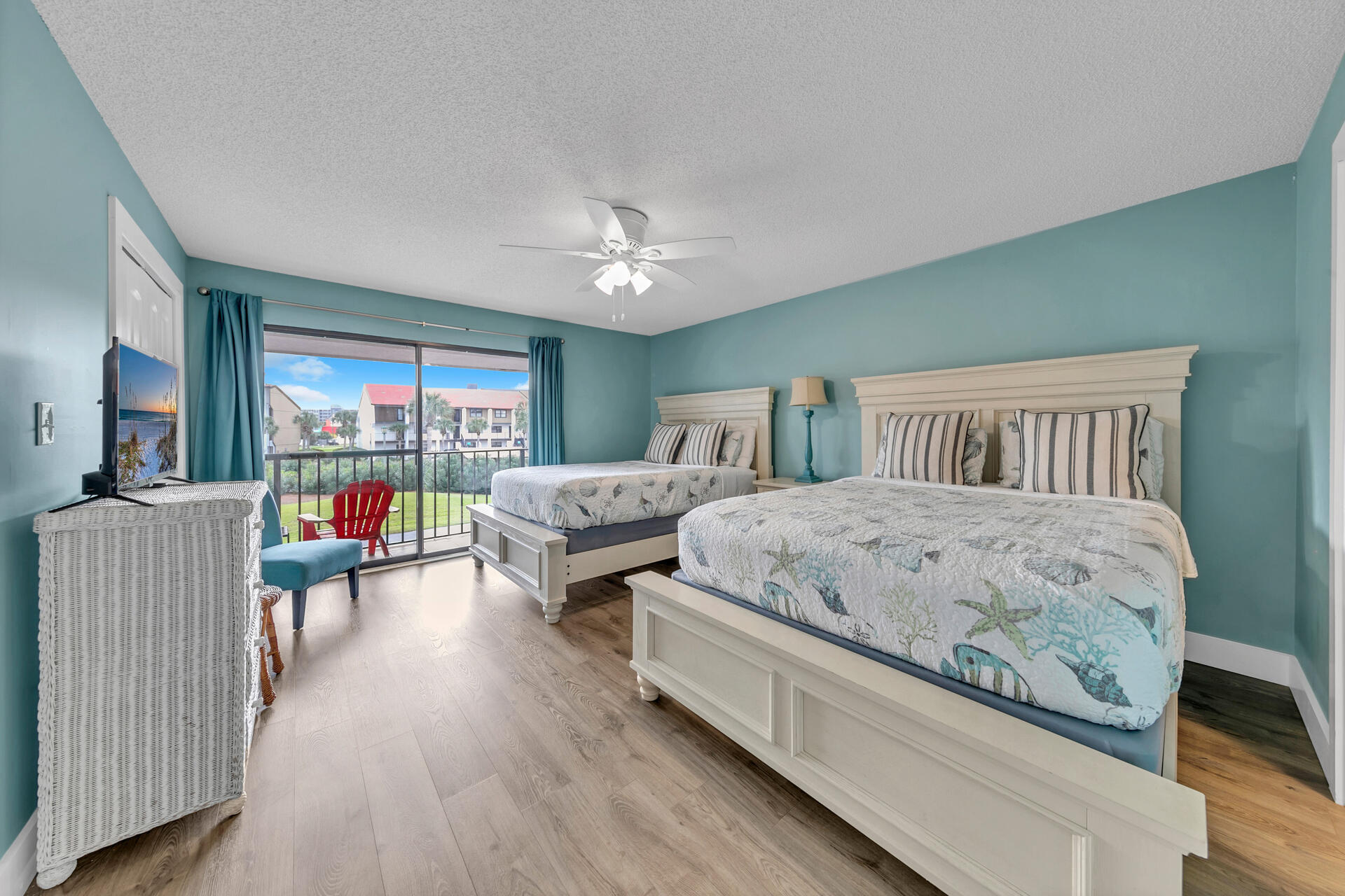 EDGEWATER GOLF VILLAS IV - Residential