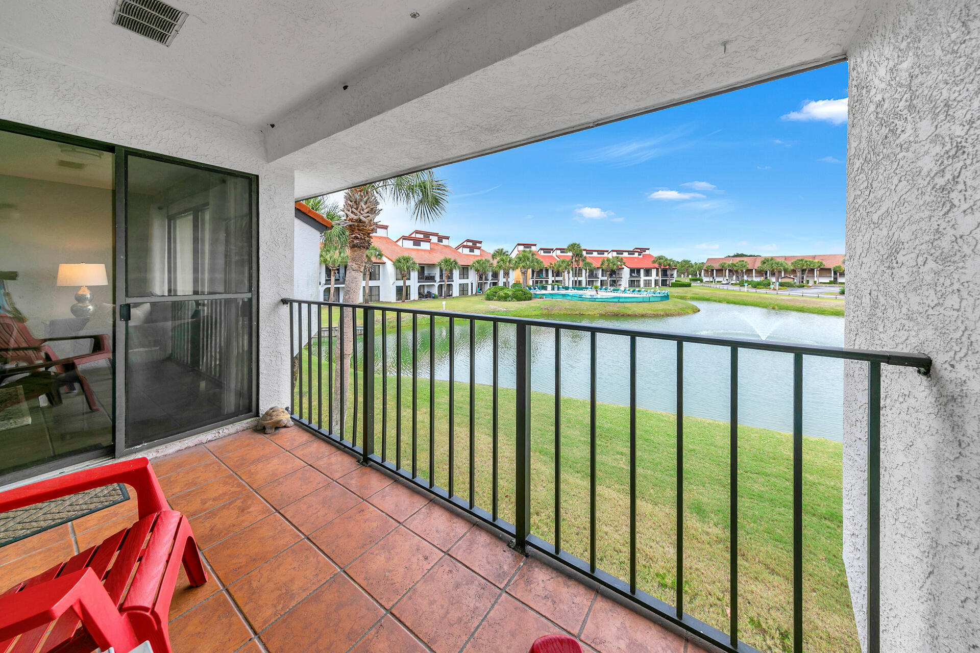 EDGEWATER GOLF VILLAS IV - Residential