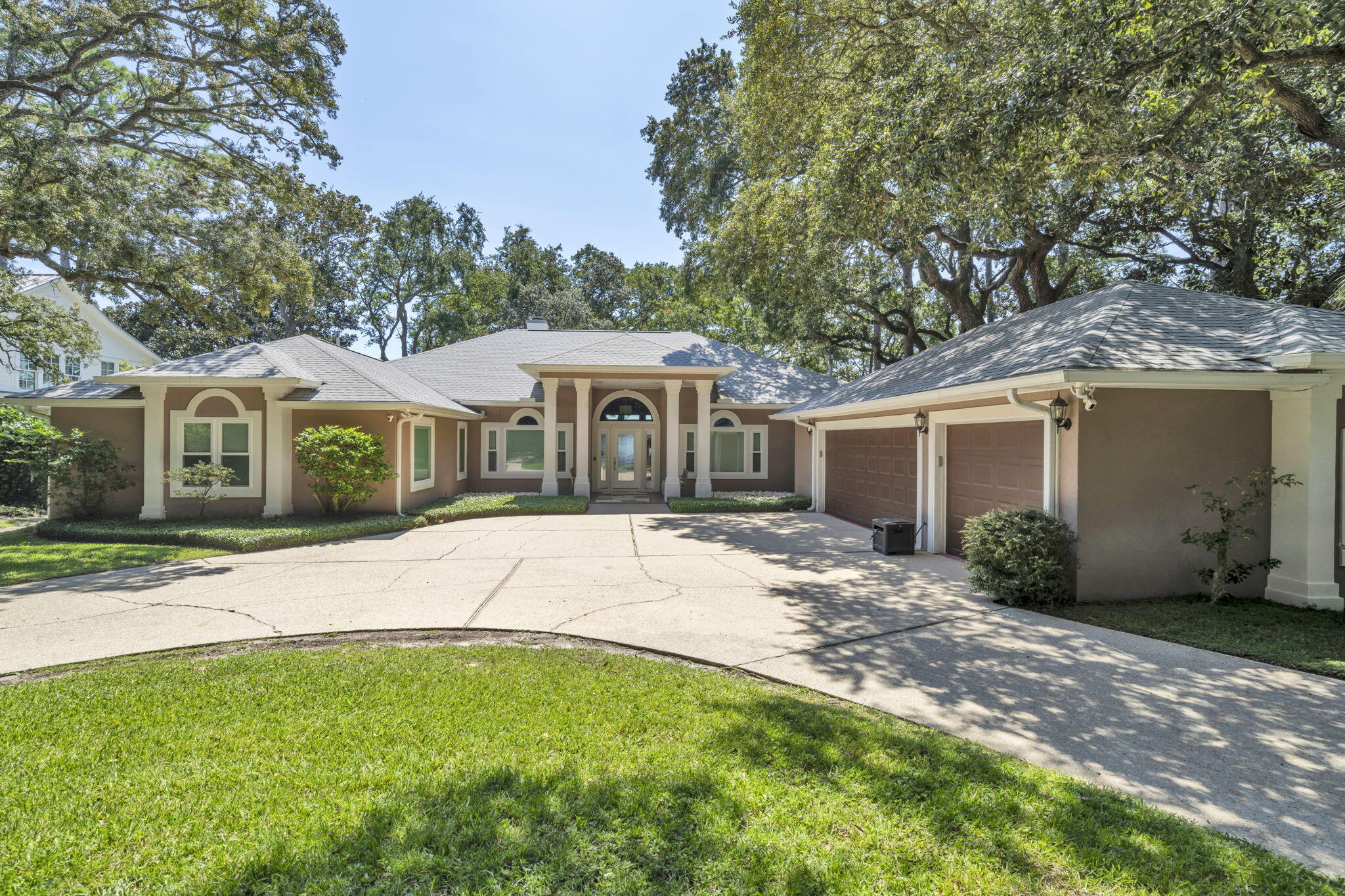 SEABREEZE - Residential
