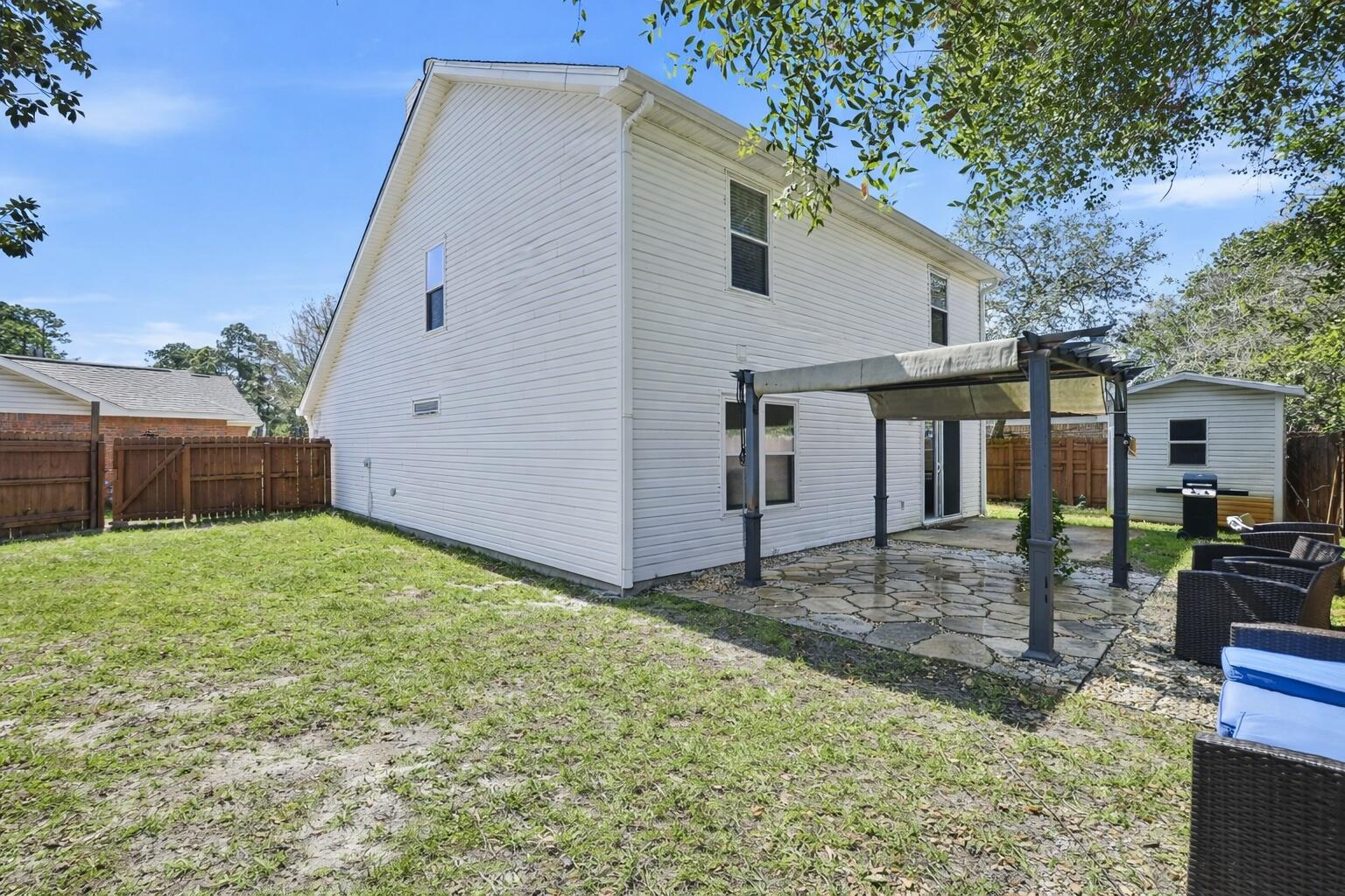SHALIMAR OAKS - Residential