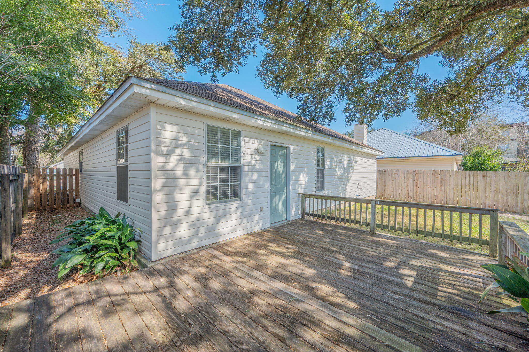 SUMMER TREE - Residential